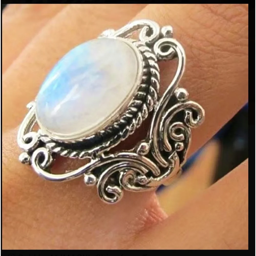 Antique Silver Vintage Style Moonstone Ring